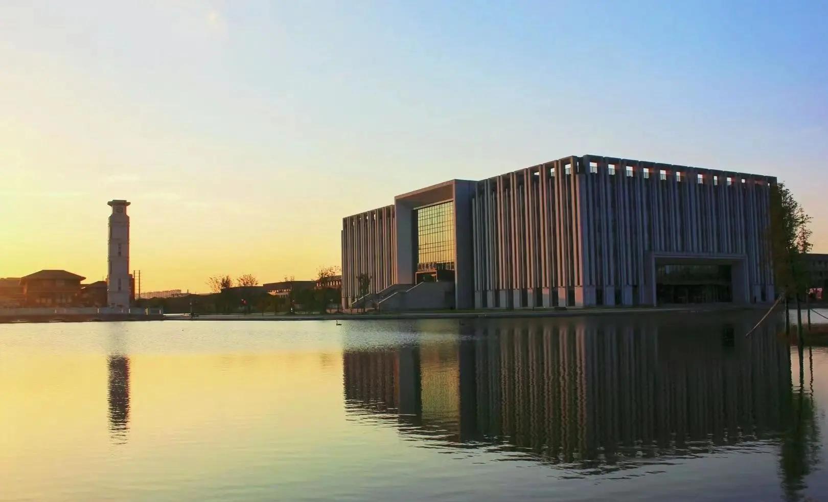 南京理工大学泰州科技学院